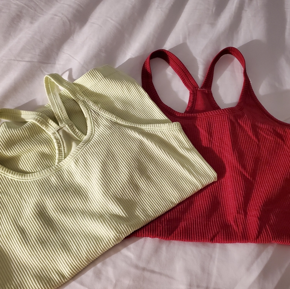 Lululemon Ebb to street tank